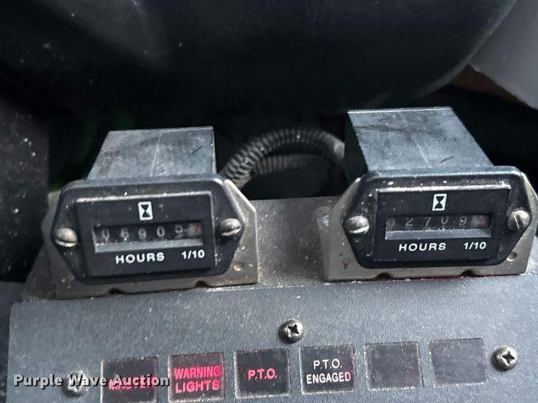 image for item EJ3309 2009 Ford F750 Super Duty bucket truck