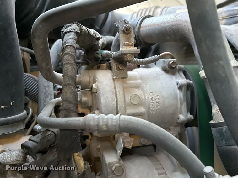 image for item EJ3309 2009 Ford F750 Super Duty bucket truck