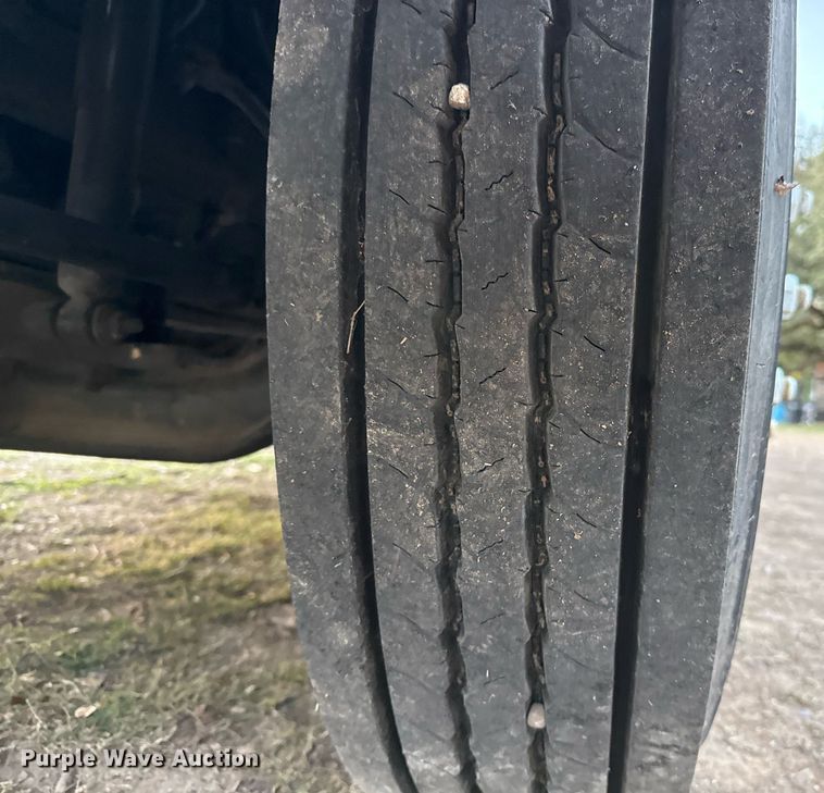 image for item EJ3309 2009 Ford F750 Super Duty bucket truck