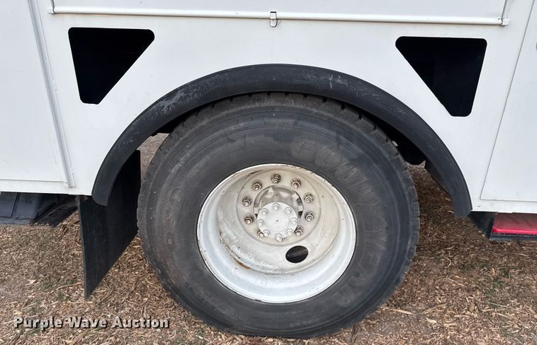 image for item EJ3309 2009 Ford F750 Super Duty bucket truck