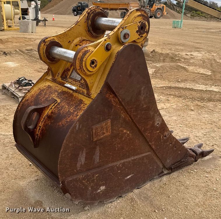 image for item EJ3311 Caterpillar excavator bucket
