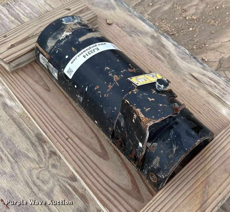 image for item EJ3314 Caterpillar 297-9250 track tensioner