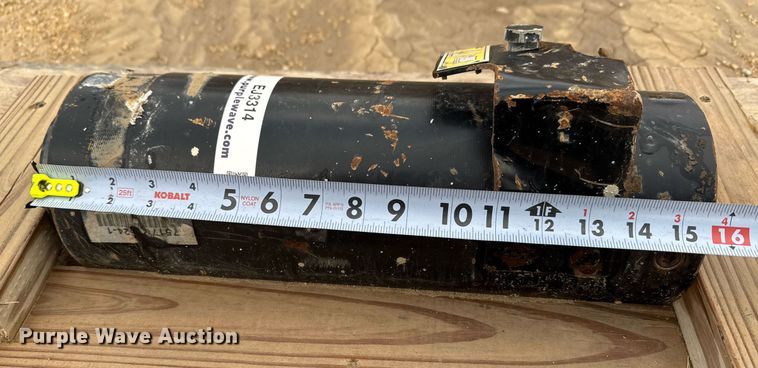 image for item EJ3314 Caterpillar 297-9250 track tensioner