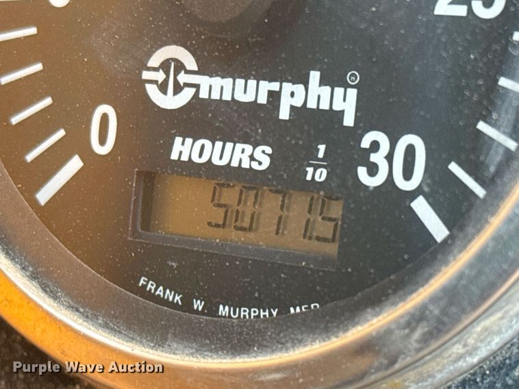 image for item EJ3320 2002 LeeBoy 685 motor grader