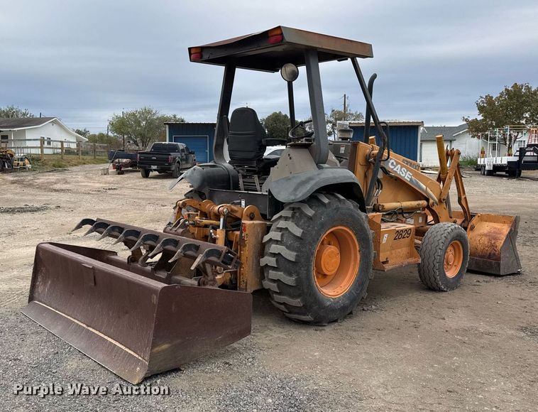 image for item EJ3323 2005 Case 570MXT industrial tractor