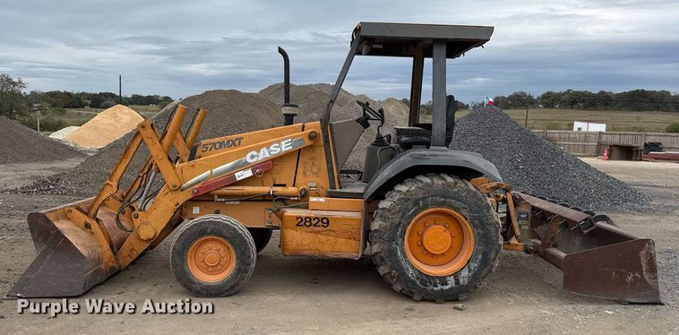 image for item EJ3323 2005 Case 570MXT industrial tractor