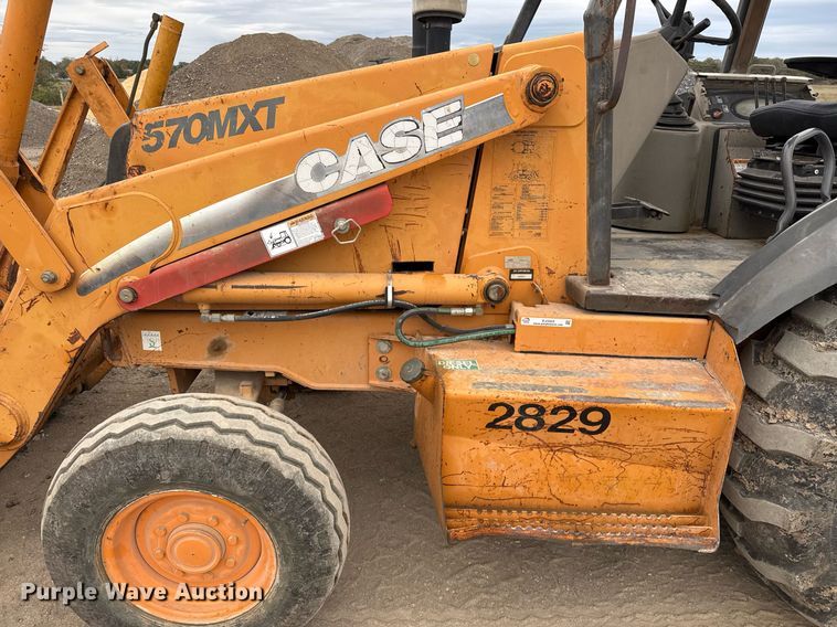 image for item EJ3323 2005 Case 570MXT industrial tractor