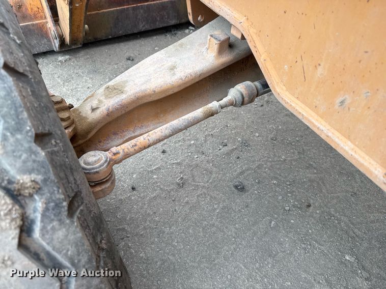 image for item EJ3323 2005 Case 570MXT industrial tractor