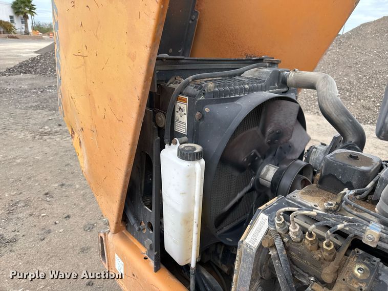 image for item EJ3323 2005 Case 570MXT industrial tractor