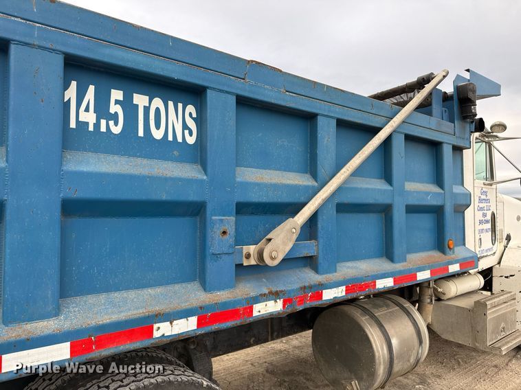 image for item EJ3324 1994 Peterbilt 377 dump truck