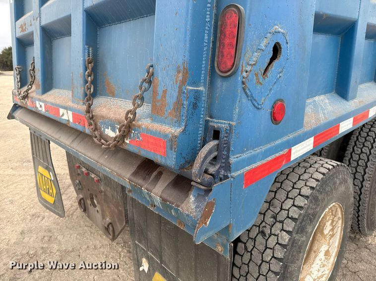 image for item EJ3324 1994 Peterbilt 377 dump truck