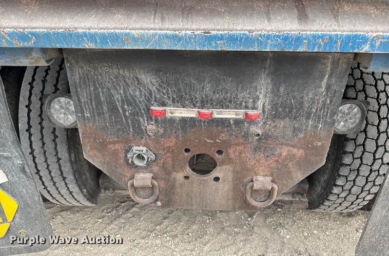 image for item EJ3324 1994 Peterbilt 377 dump truck