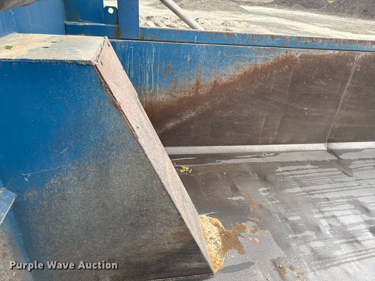 image for item EJ3324 1994 Peterbilt 377 dump truck