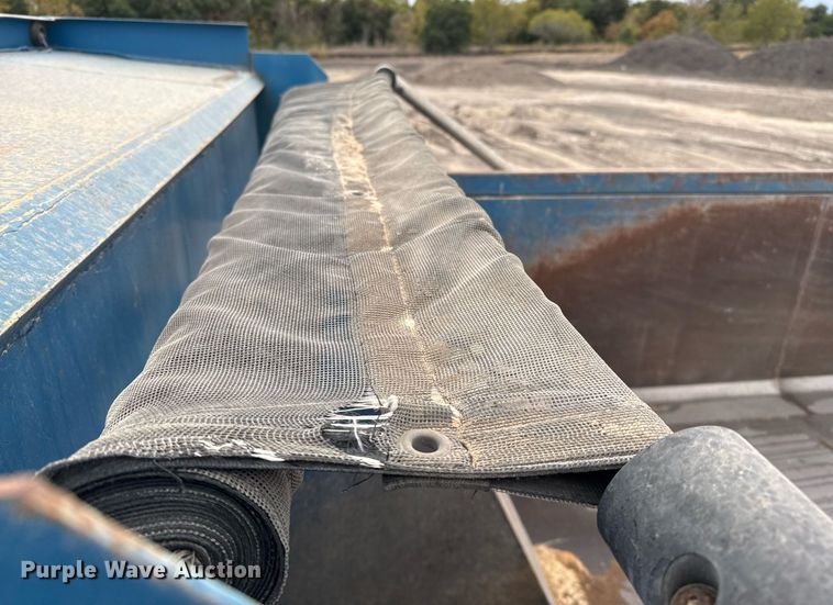 image for item EJ3324 1994 Peterbilt 377 dump truck