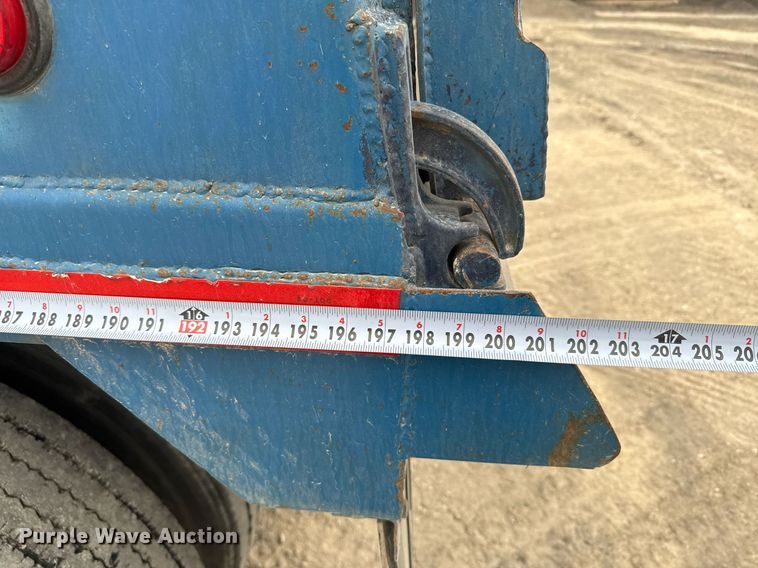 image for item EJ3324 1994 Peterbilt 377 dump truck