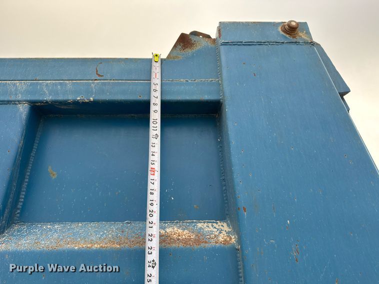 image for item EJ3324 1994 Peterbilt 377 dump truck