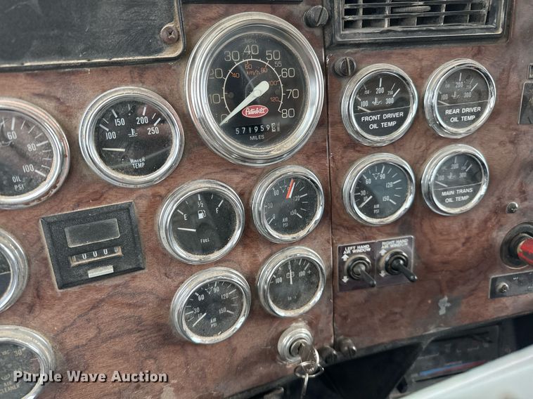 image for item EJ3324 1994 Peterbilt 377 dump truck