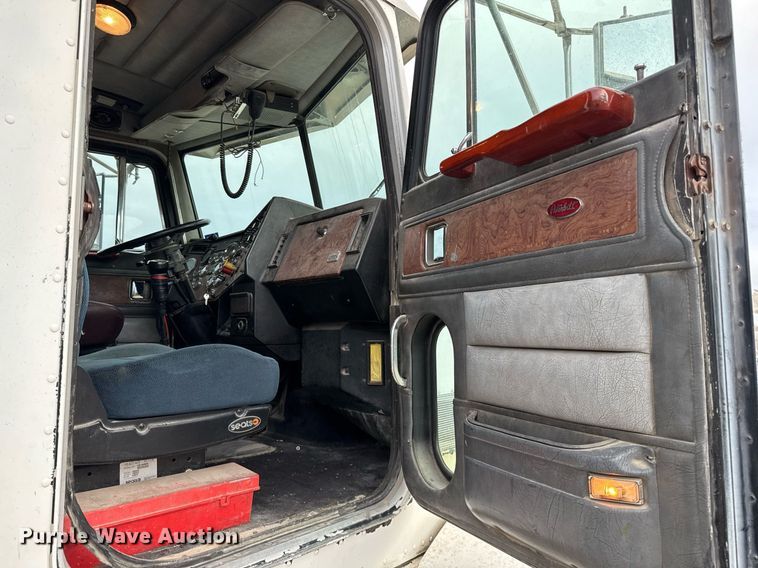 image for item EJ3324 1994 Peterbilt 377 dump truck