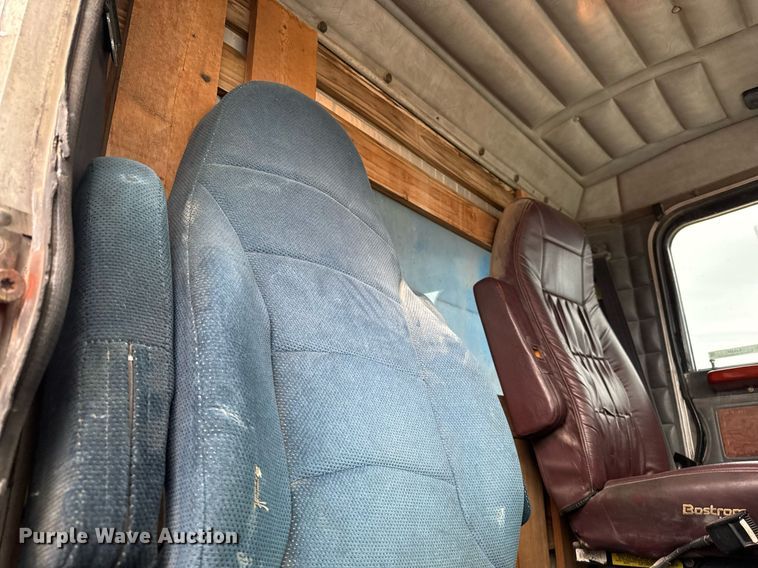 image for item EJ3324 1994 Peterbilt 377 dump truck