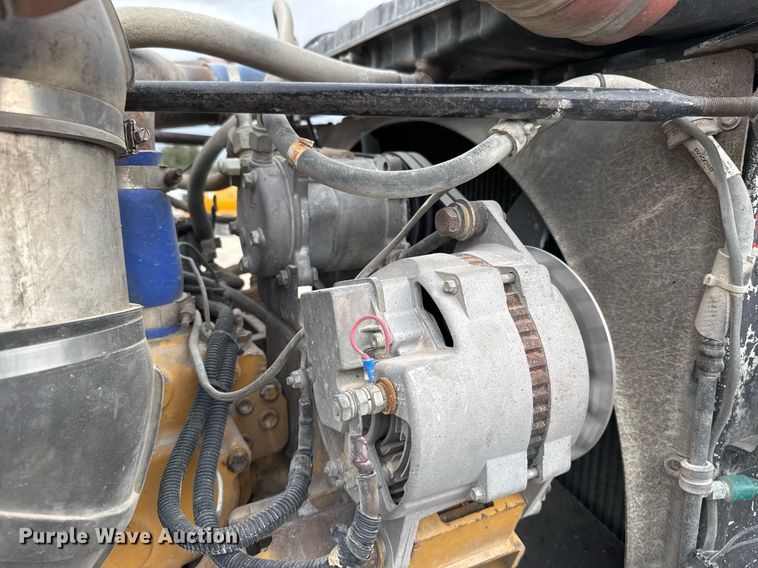 image for item EJ3324 1994 Peterbilt 377 dump truck