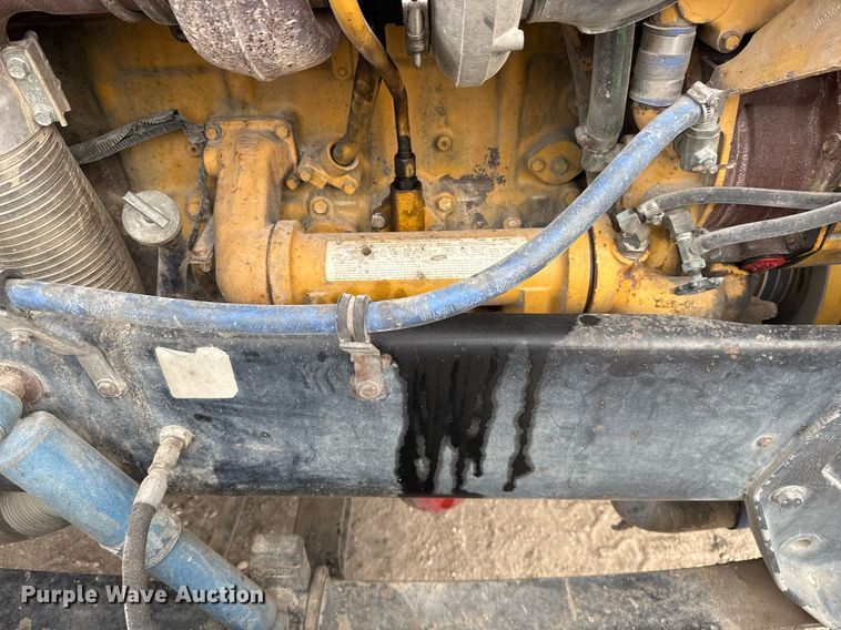 image for item EJ3324 1994 Peterbilt 377 dump truck