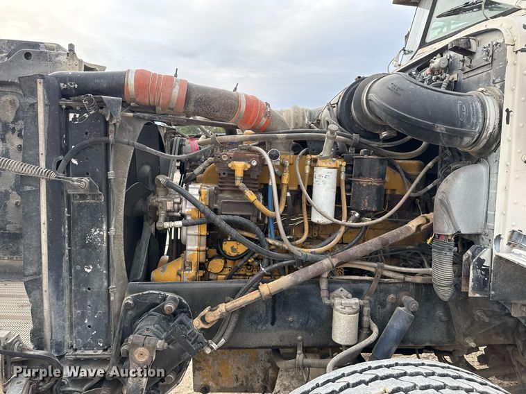 image for item EJ3324 1994 Peterbilt 377 dump truck