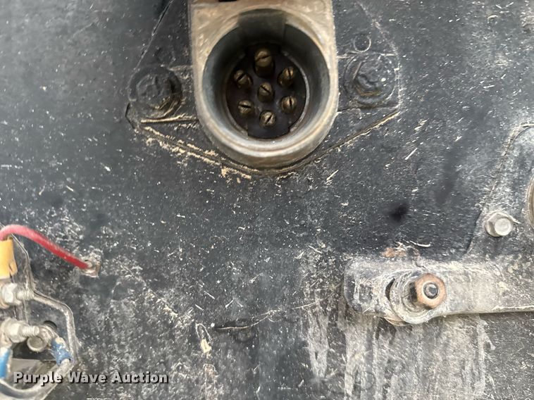 image for item EJ3326 2000 GMC C7500 dump truck