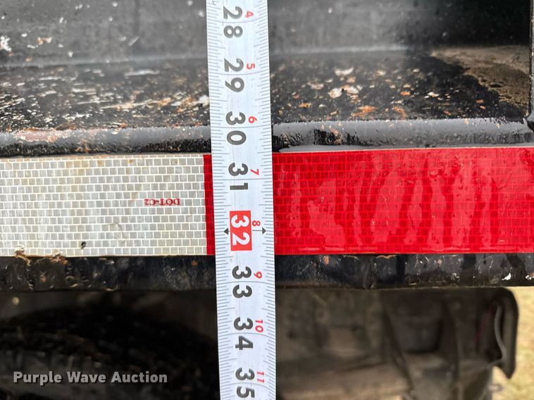 image for item EJ3326 2000 GMC C7500 dump truck