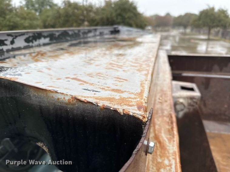 image for item EJ3326 2000 GMC C7500 dump truck