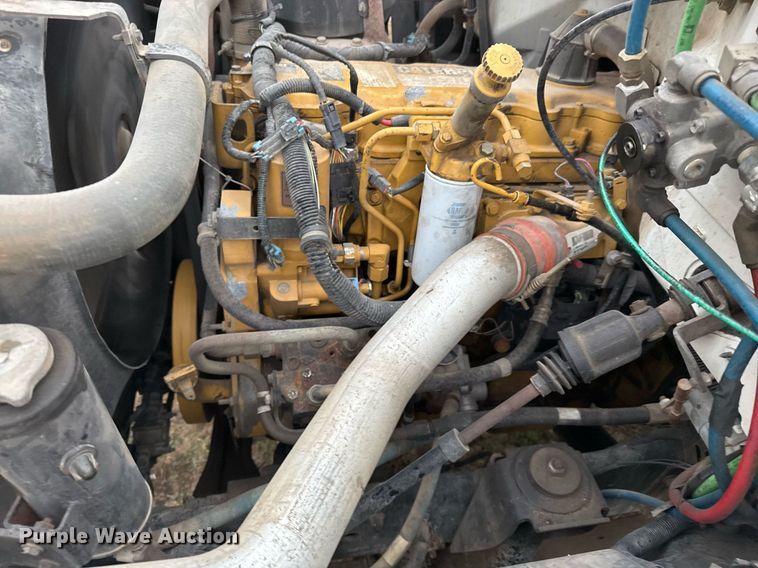 image for item EJ3326 2000 GMC C7500 dump truck