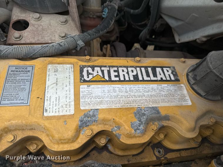 image for item EJ3326 2000 GMC C7500 dump truck