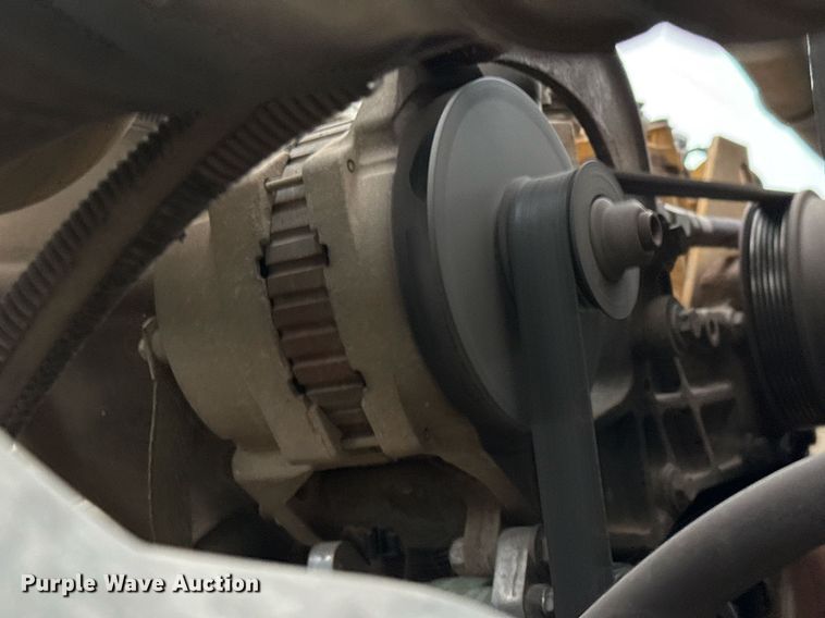 image for item EJ3326 2000 GMC C7500 dump truck