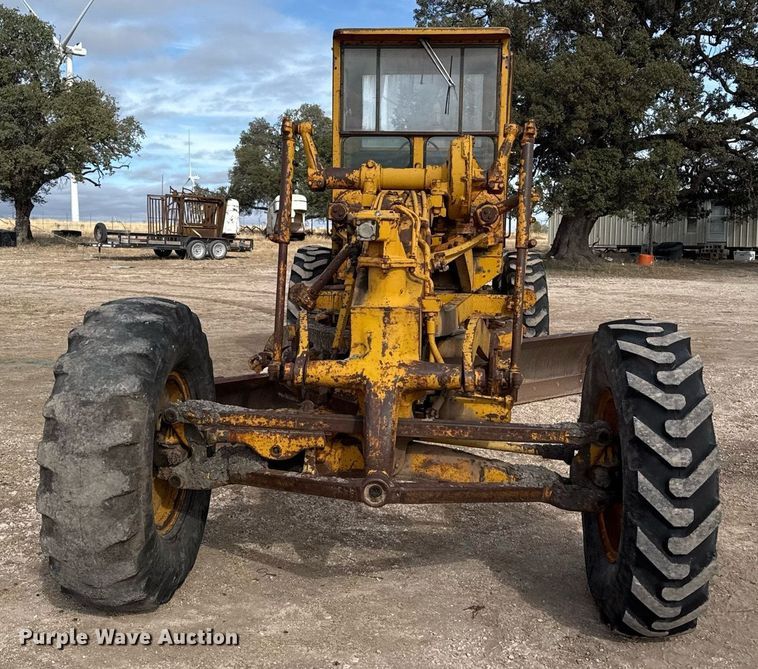 image for item EJ3327 1971 Caterpillar 120 rigid frame motor grader