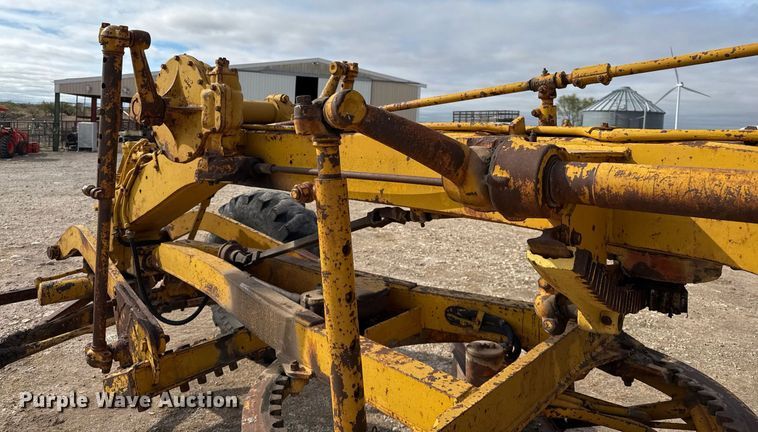image for item EJ3327 1971 Caterpillar 120 rigid frame motor grader