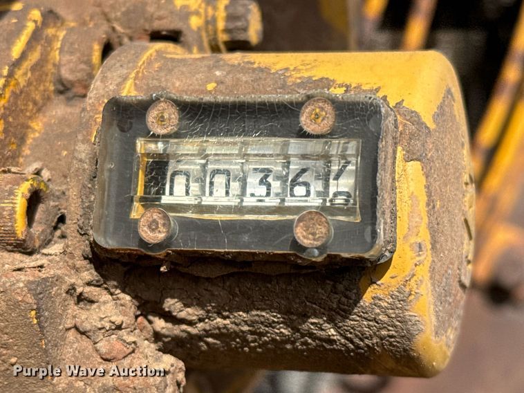 image for item EJ3327 1971 Caterpillar 120 rigid frame motor grader