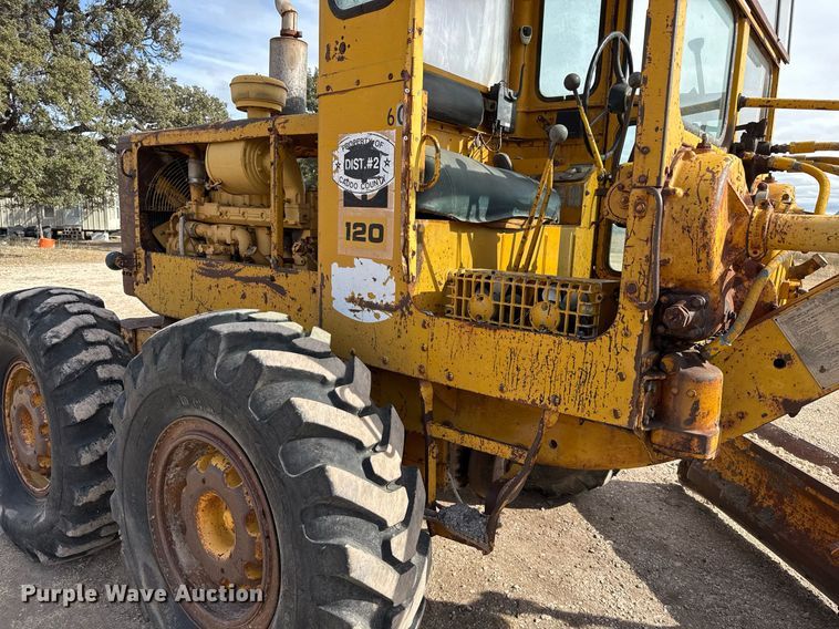 image for item EJ3327 1971 Caterpillar 120 rigid frame motor grader