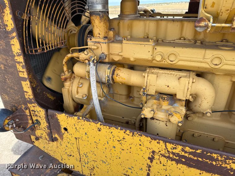 image for item EJ3327 1971 Caterpillar 120 rigid frame motor grader