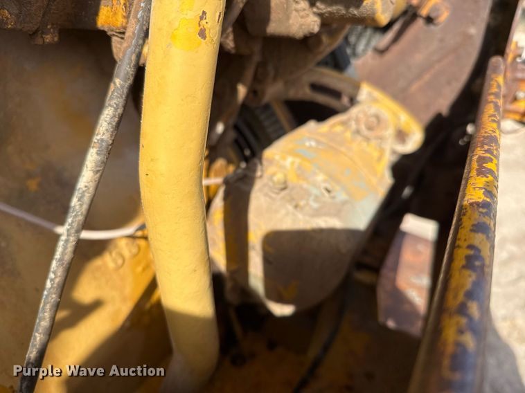 image for item EJ3327 1971 Caterpillar 120 rigid frame motor grader