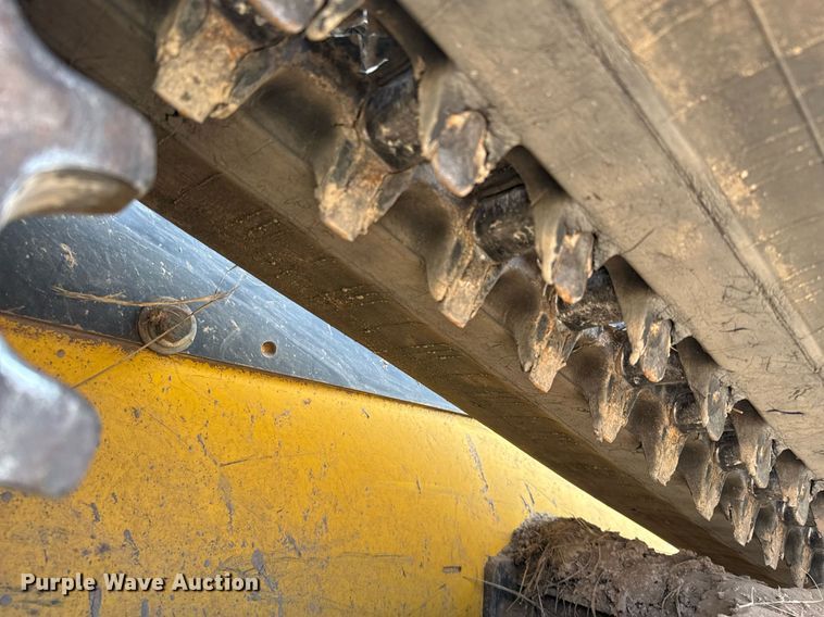 image for item EJ3328 2020 New Holland C337 tracked skid steer loader