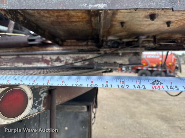 image for item EJ3333 1991 International 4700 pressure digger truck