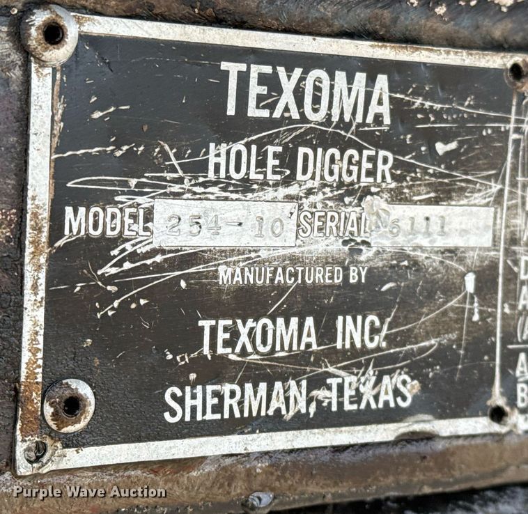 image for item EJ3333 1991 International 4700 pressure digger truck