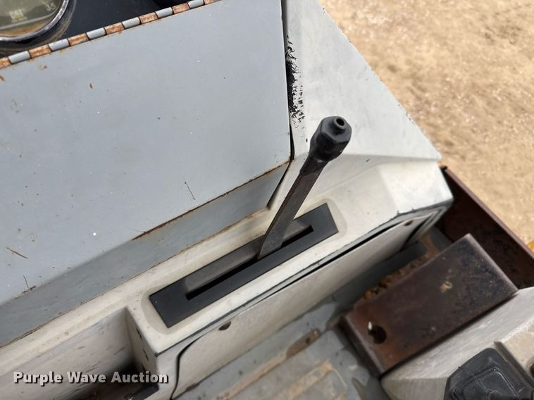 image for item EJ3334 1996 Caterpillar 426B backhoe