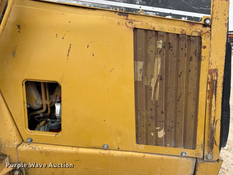 image for item EJ3334 1996 Caterpillar 426B backhoe