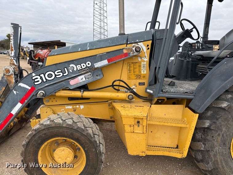 image for item EJ3335 2009 John Deere 310SJ backhoe