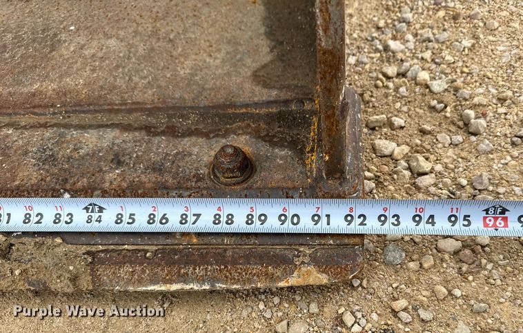 image for item EJ3335 2009 John Deere 310SJ backhoe