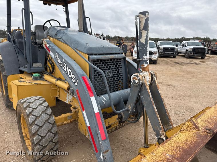 image for item EJ3335 2009 John Deere 310SJ backhoe