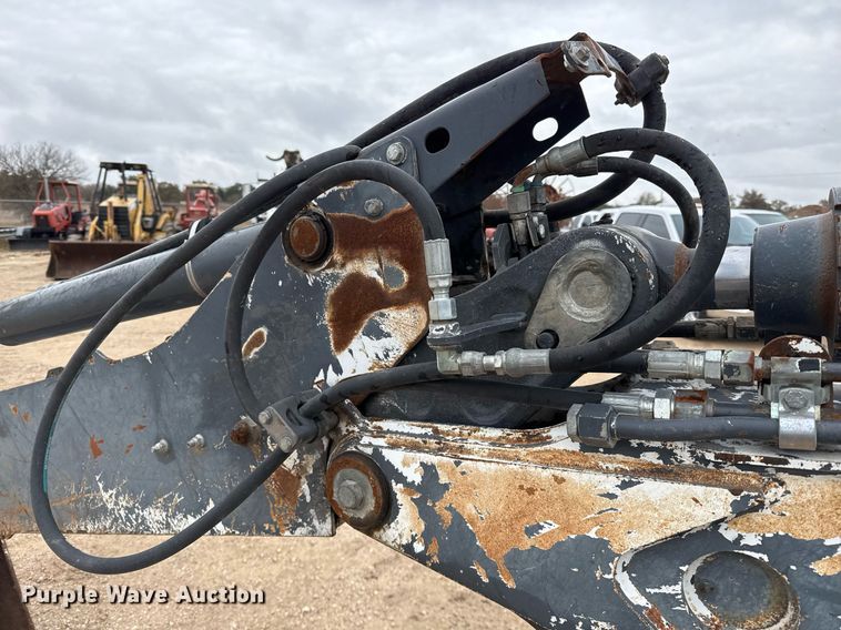 image for item EJ3335 2009 John Deere 310SJ backhoe