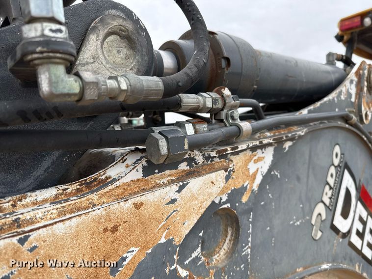 image for item EJ3335 2009 John Deere 310SJ backhoe