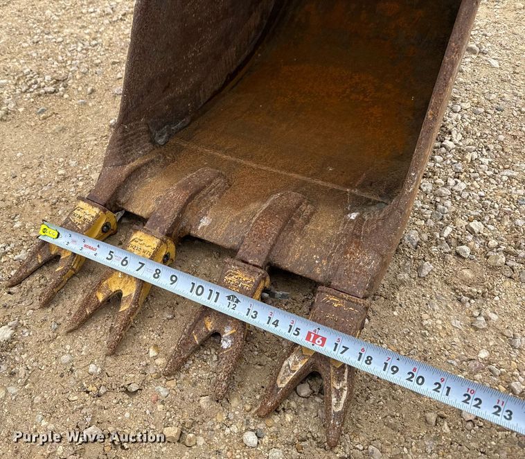 image for item EJ3335 2009 John Deere 310SJ backhoe