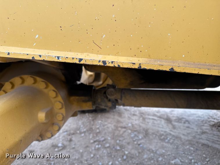 image for item EJ3335 2009 John Deere 310SJ backhoe